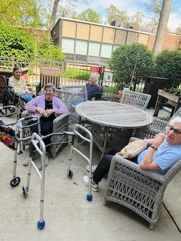Art-Class-for-Memory-Care Memory Care Patio