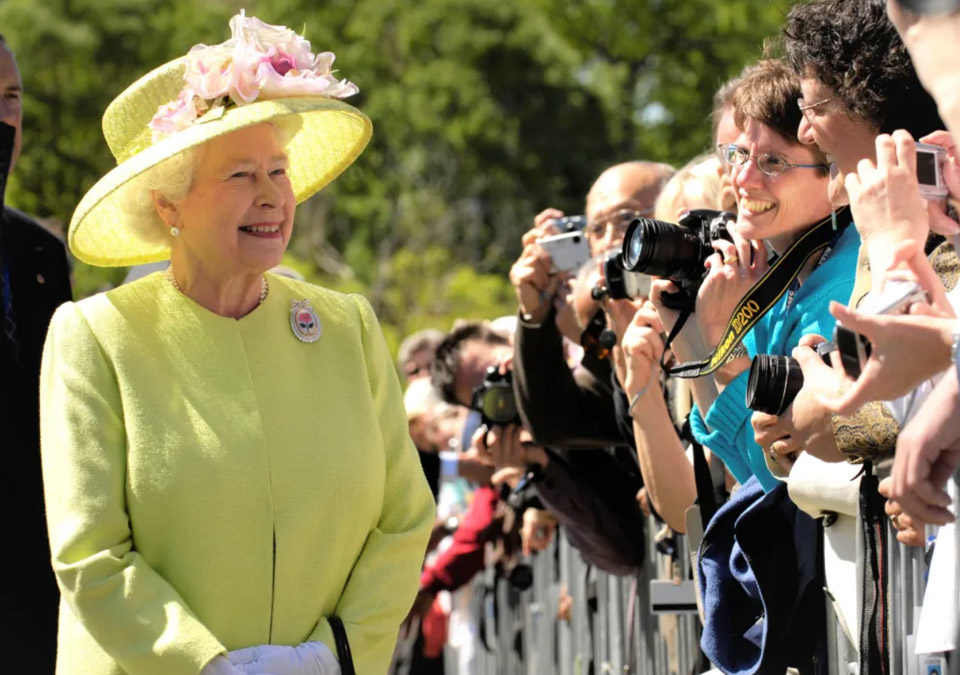Caledonia Senior Living marks Queen Elizabeth’s death